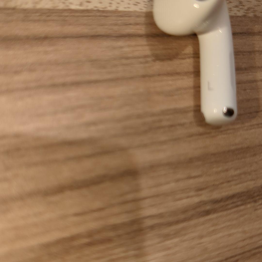 AirPods 第4世代 L片耳 左耳のみ イヤホン A3056 WUUH