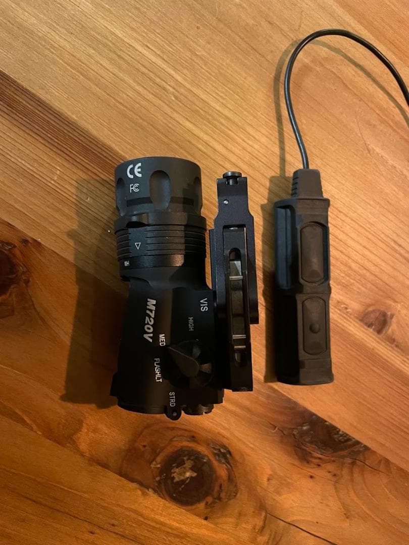 SUREFIRE M720V レプリカ