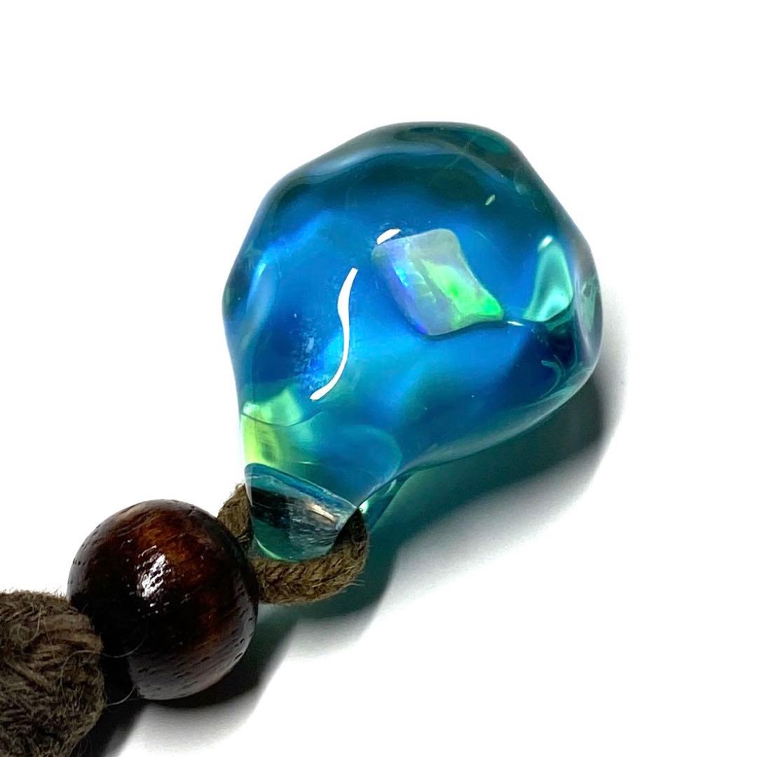 【唯一無二！一点物！】優美なガラス細工 ペンダント 水面 海