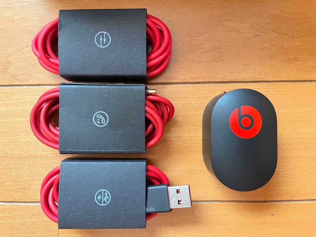 beats studio2 wireless ヘッドホン 白赤