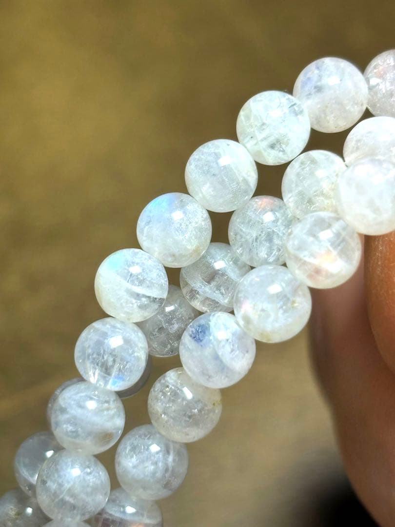 マダガスカル産　レインボームーンストーン3連ブレス4.7㎜（新品未使用）希少