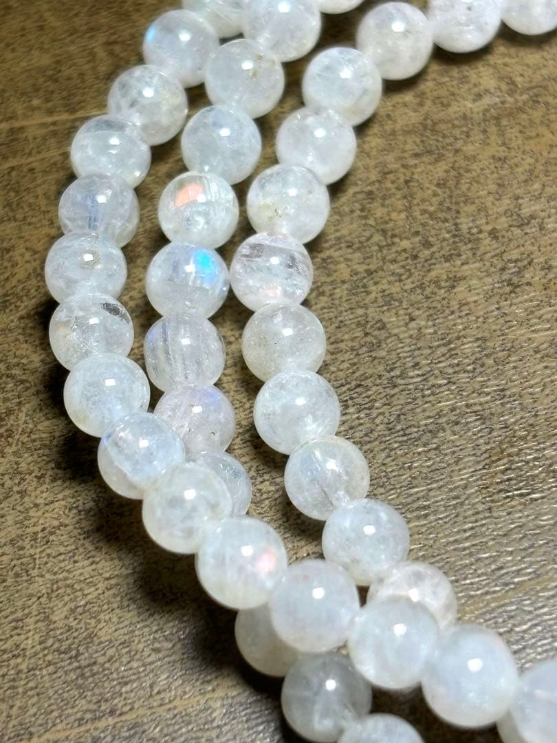 マダガスカル産　レインボームーンストーン3連ブレス4.7㎜（新品未使用）希少