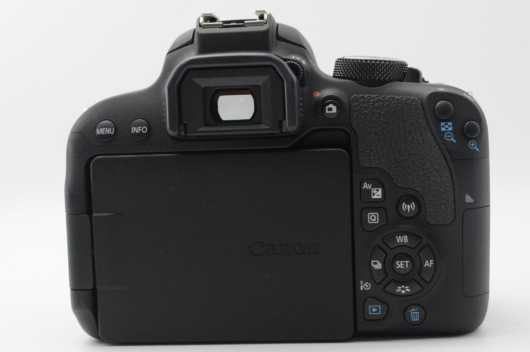 ▲ほぼ新品▲新春初売りSALE▲ Canon EOS Kiss x9i ダブル