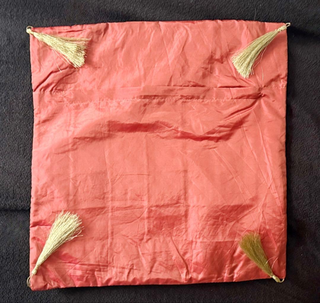 海外購入 クッションカバー 4枚セット タッセル付 ジャガード織 新品