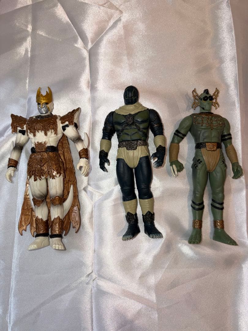 仮面ライダークウガ 怪人ソフビセット