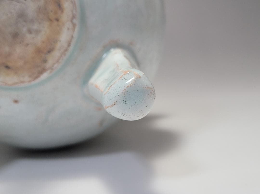 青白釉 陰刻花紋 両耳 三足香炉 宋元時代 高さ約11.3cm