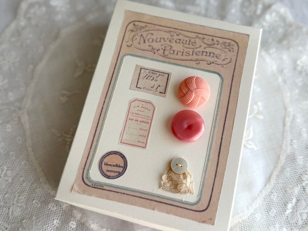 人気作家様◾️レジンのメルスリーBOXと香水ボトル風◾️ピンク◾️アンティーク