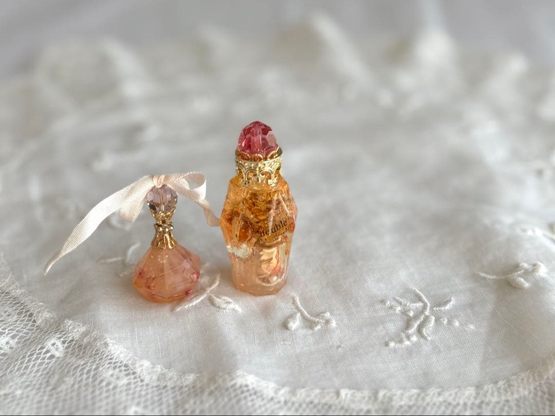 人気作家様◾️レジンのメルスリーBOXと香水ボトル風◾️ピンク◾️アンティーク