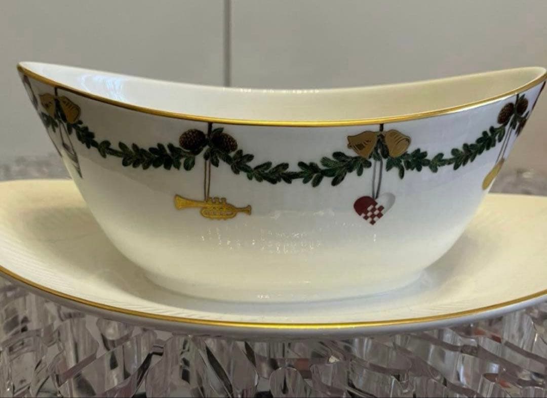 ⭐️新品未使用⭐️スターフルーテッド クリスマス ソースボート