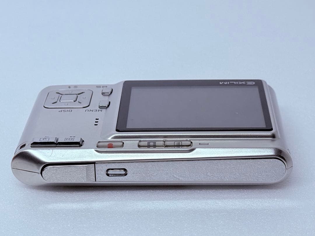 CASIO EX-S600 シルバー コンパクトデジカメ