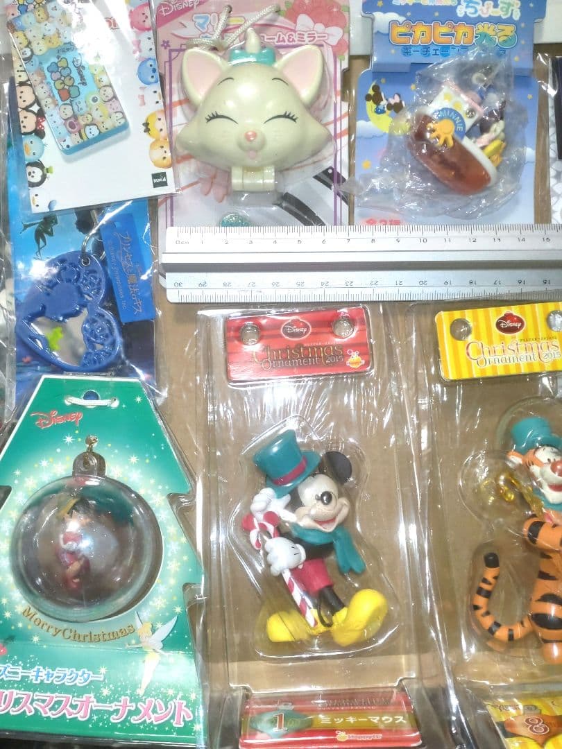 ディズニー　ミッキー　キーホルダー　ストラップ、オーナメント、ミラー13種セット