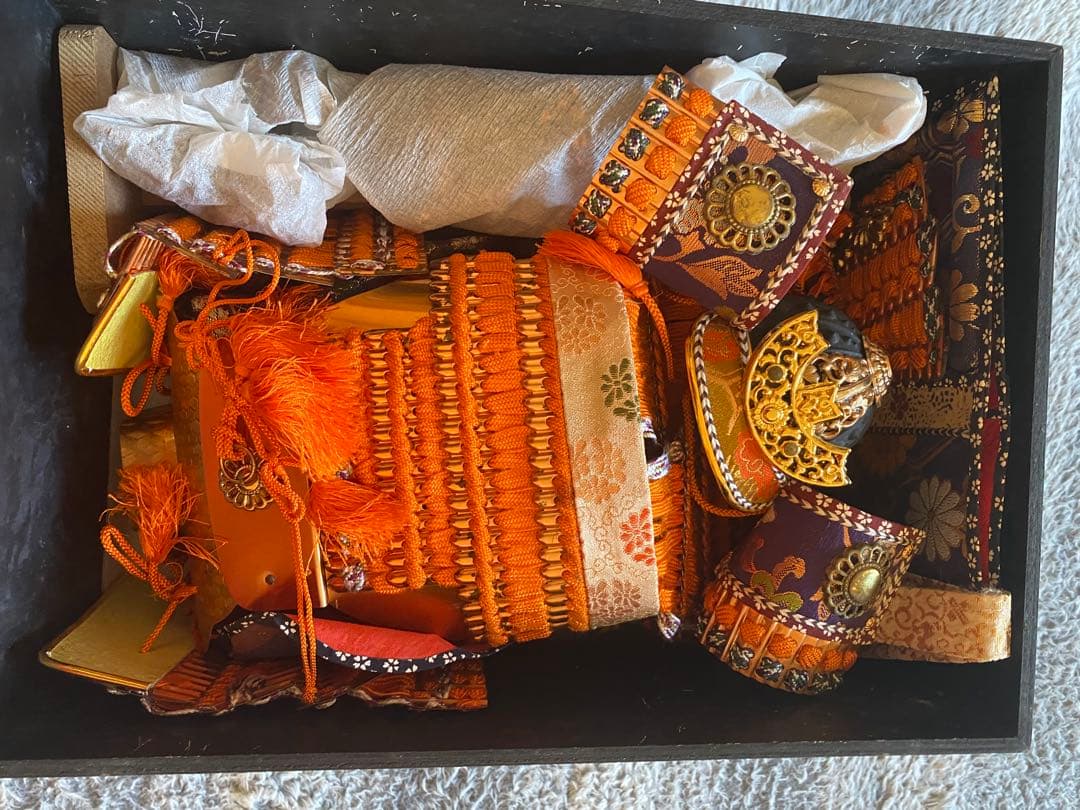 五月人形 甲冑　台付き