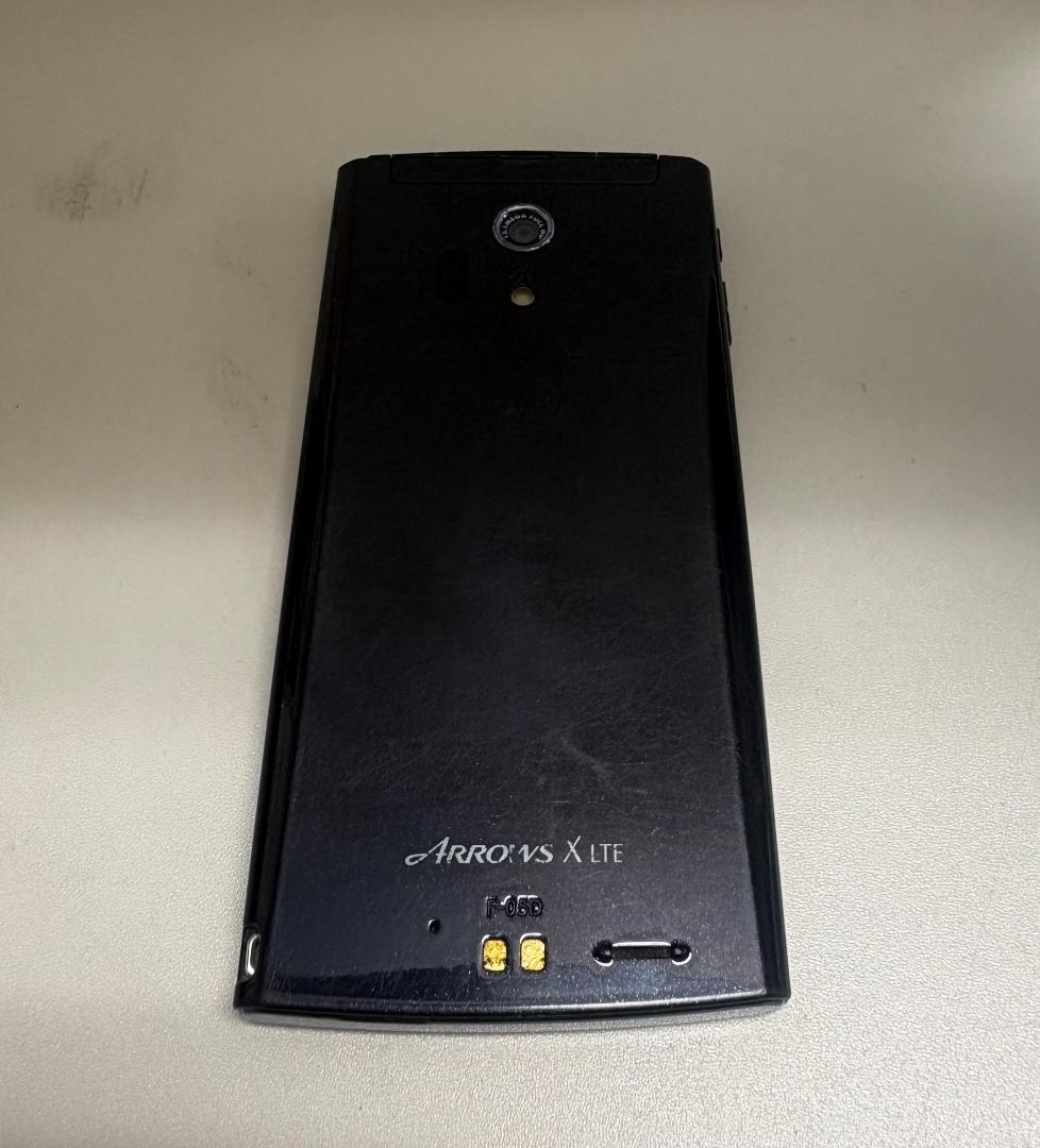 Android　ARROWS X LTE ドコモ F-05D スマートフォン