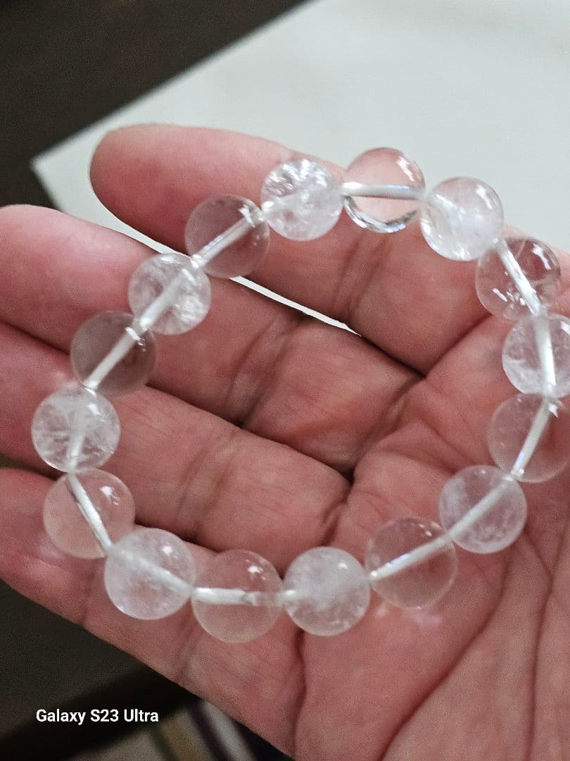 黒平　向山鉱山産水晶１２mm１６玉ブレスレツト