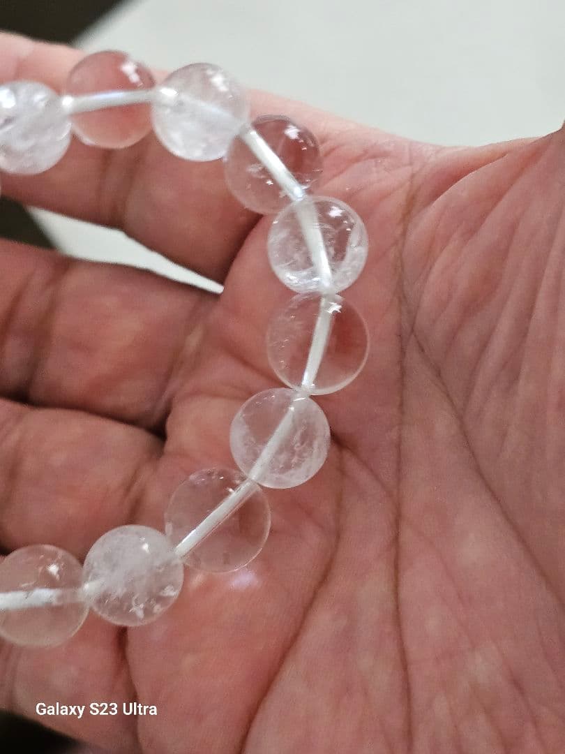 黒平　向山鉱山産水晶１２mm１６玉ブレスレツト