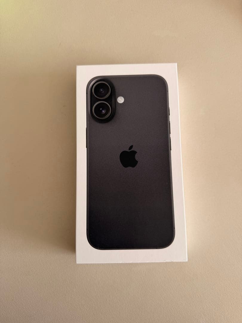 【本日午後発送】Apple iPhone 16 256GB ブラックSIMフリー