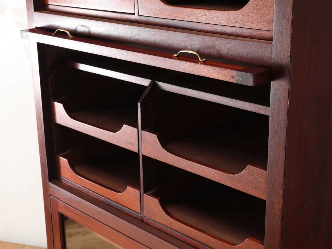 シャツキャビネット Lloyd's Antiques アンティーク