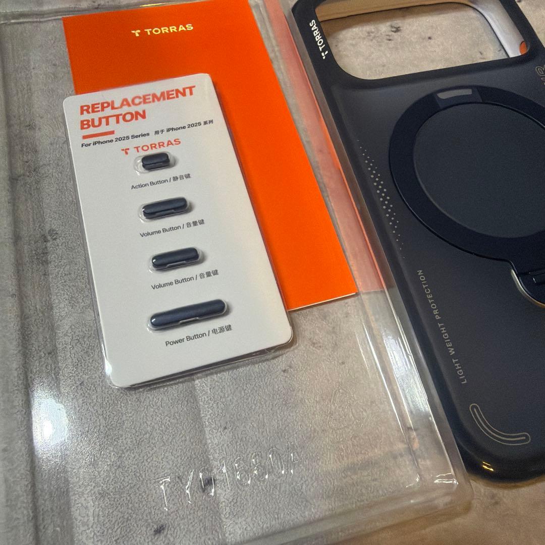 Ostand Q3 Air　TORRAS iphone 17 pro ケース