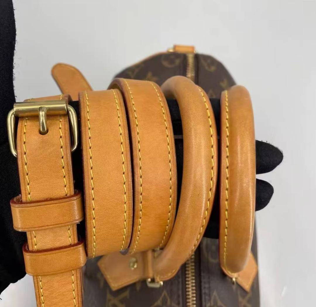 Louis* Vuittonモノグラムバッグ