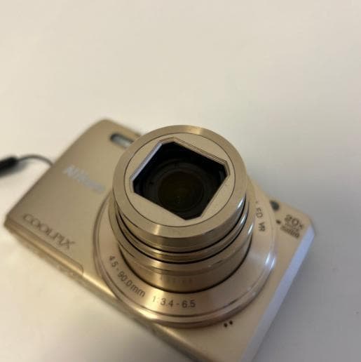 美品動作品　Nikon ニコン COOLPIX S7000 ゴールド