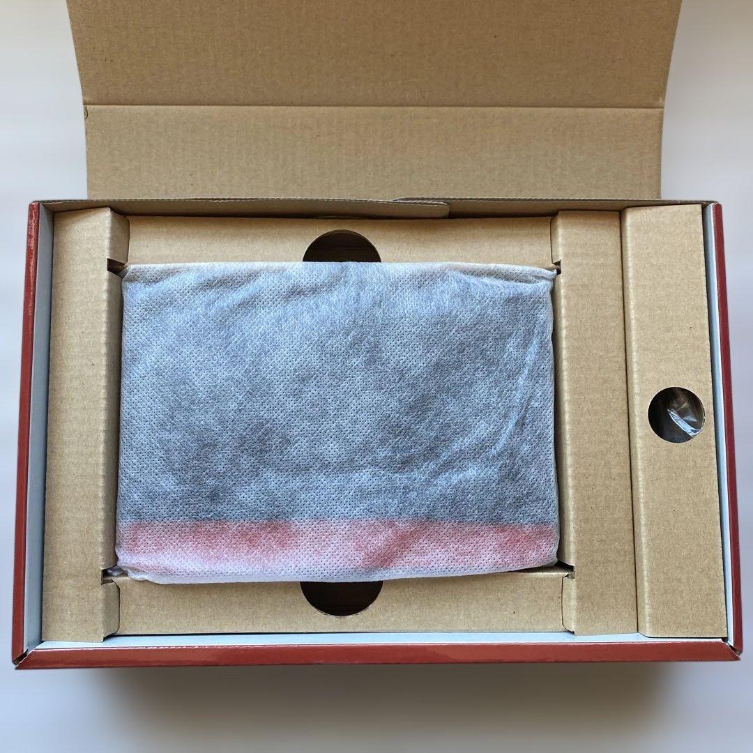 週末限定セール実施中❗️ ポメラ　シャア専用ガンダムコラボ　※加水分解あり