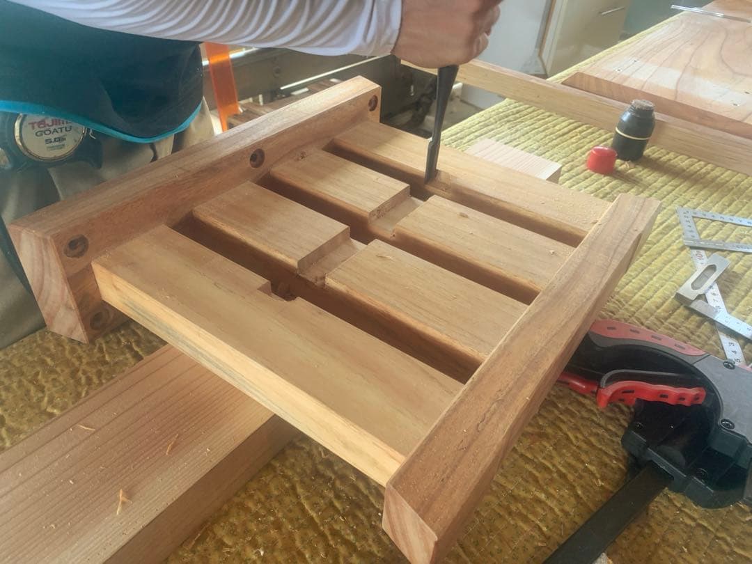 ☆miyako!☆座卓♦︎栴檀一枚板天板スッキリ形状脚枘組＊強度有➕棚板取付