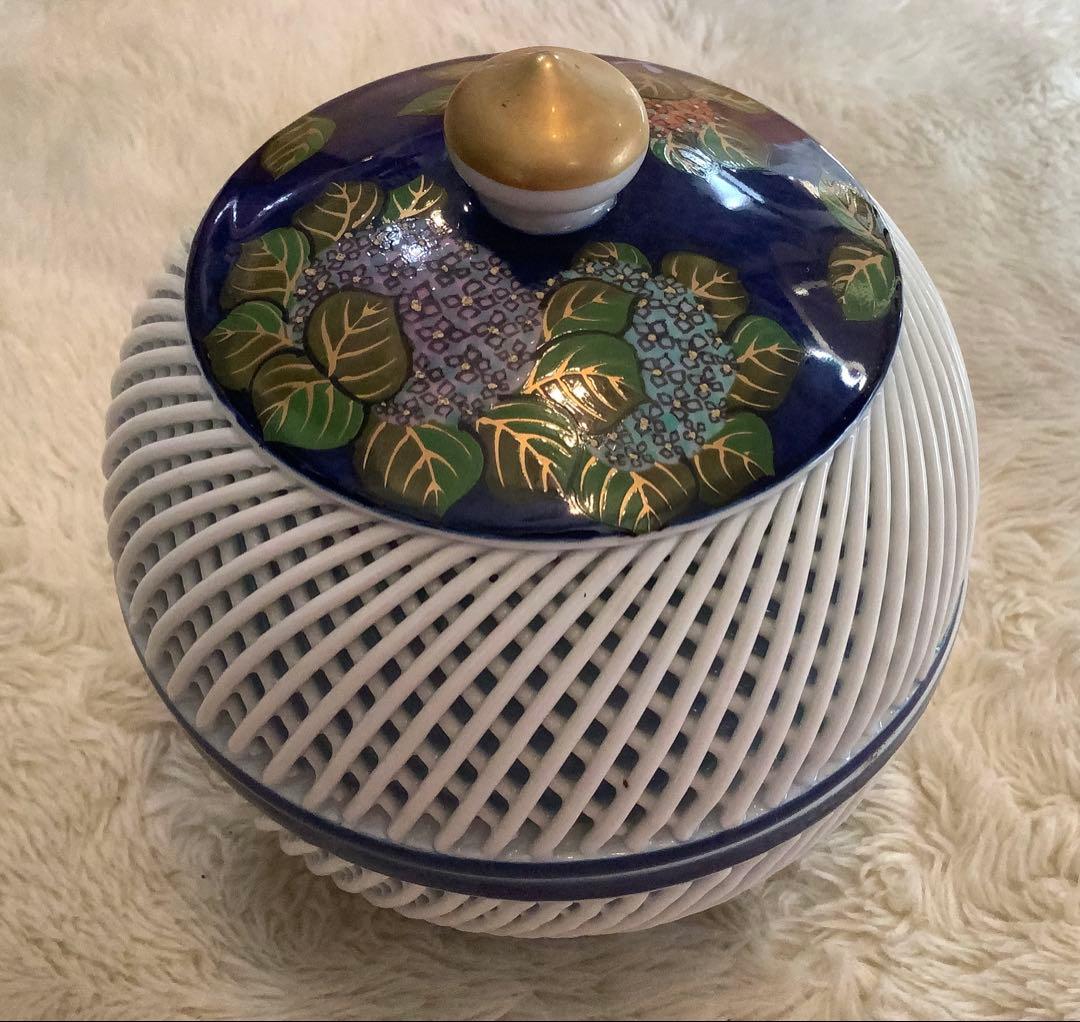 琴峰窯 紫陽花文 楕円透かし皿と菓子入れセット　と思われます