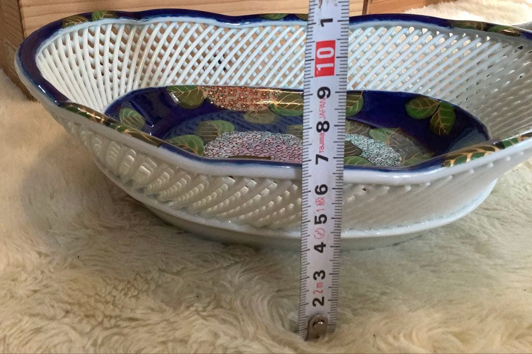 琴峰窯 紫陽花文 楕円透かし皿と菓子入れセット　と思われます