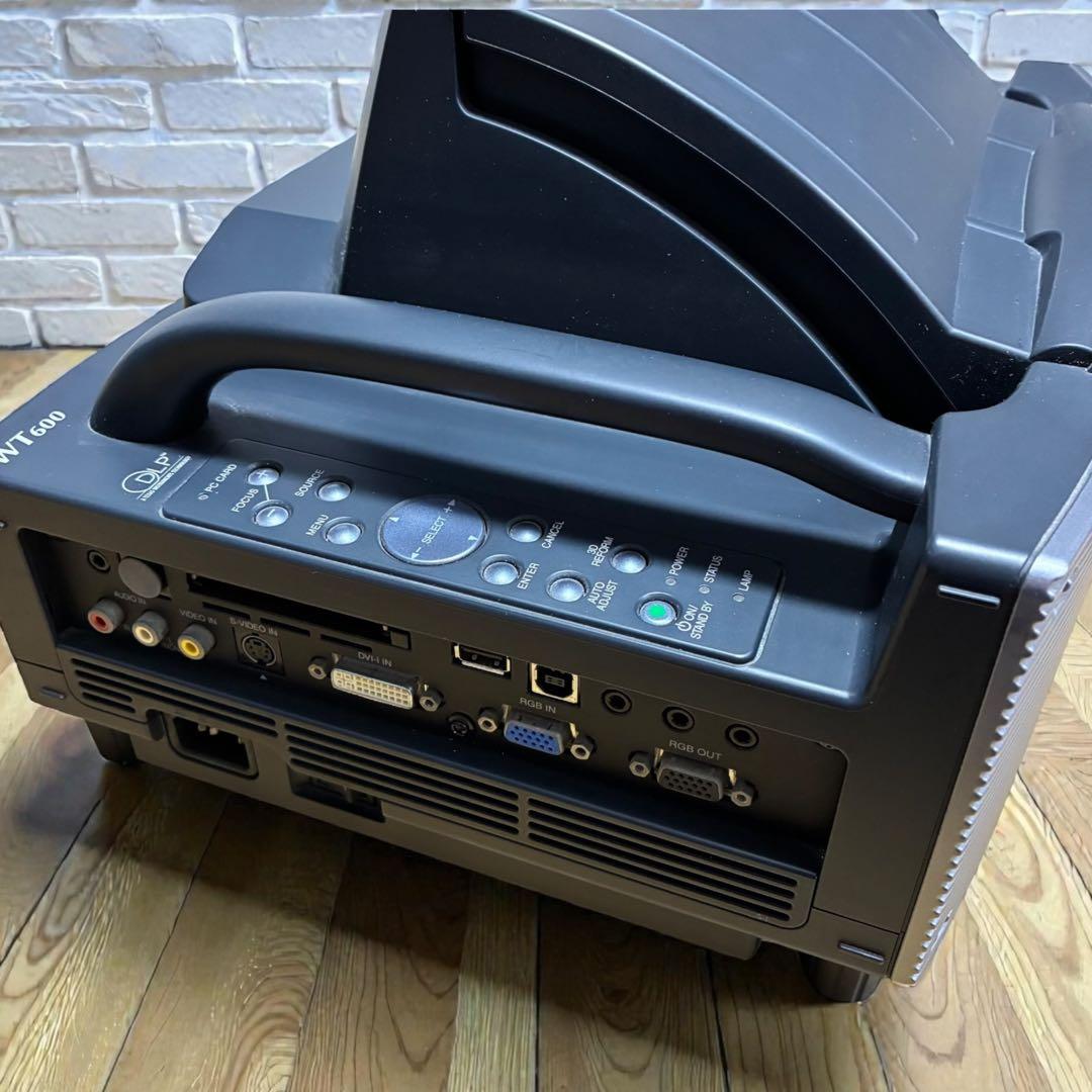 美品✨ NEC WT600 プロジェクター 動作品 ランプ57時間 付属多数