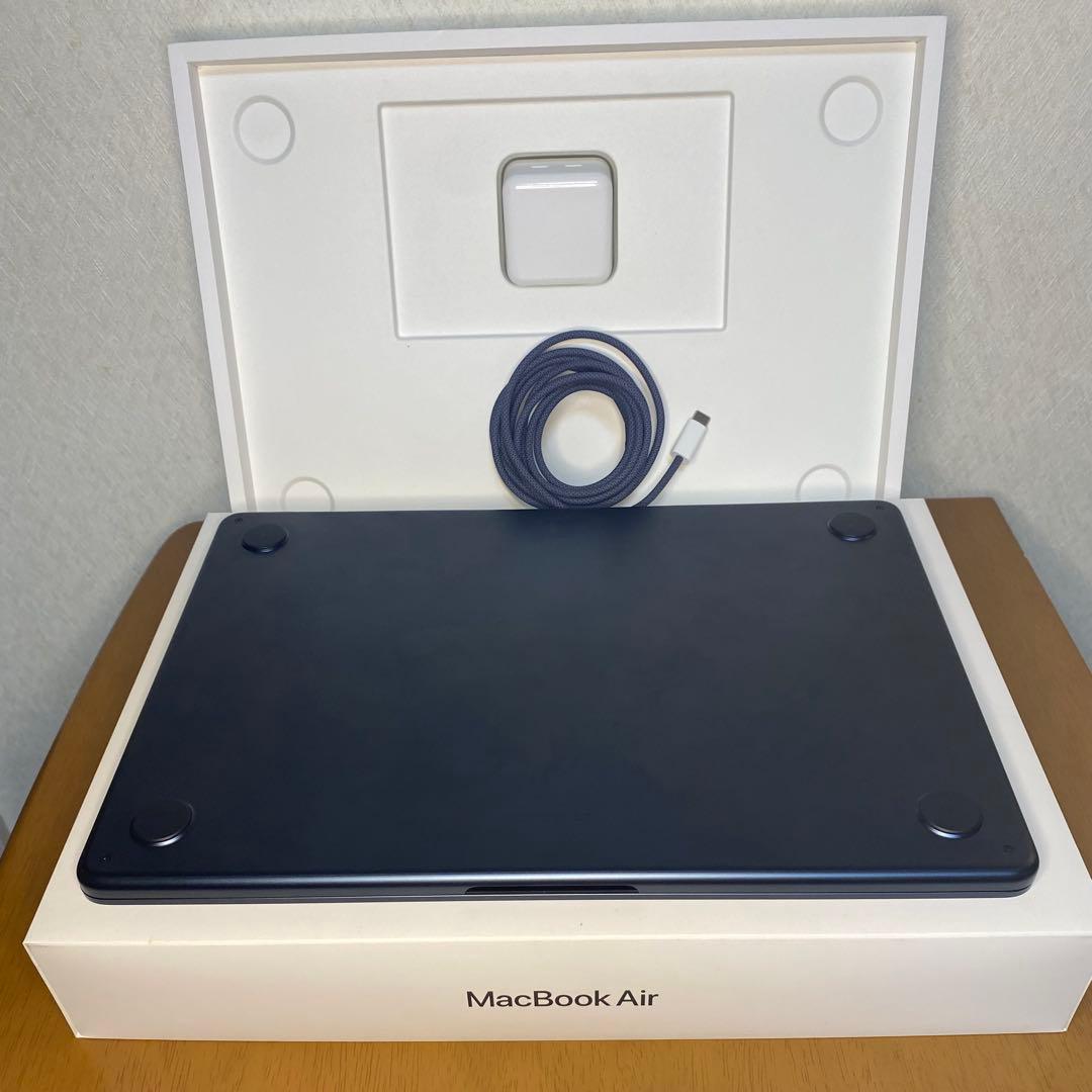 MacBook Air M3 13インチ 16GB/512GB 美品