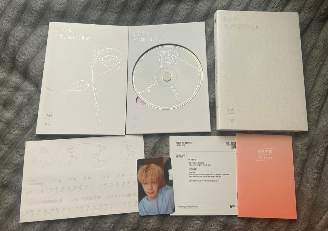 TinyTANタオルセットとBTSアルバム