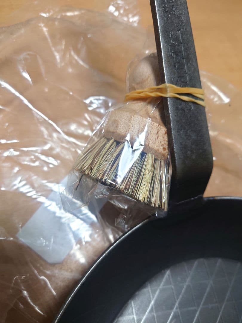 turk 鉄製フライパン (ロースト用24cm深型) POTブラシ付属