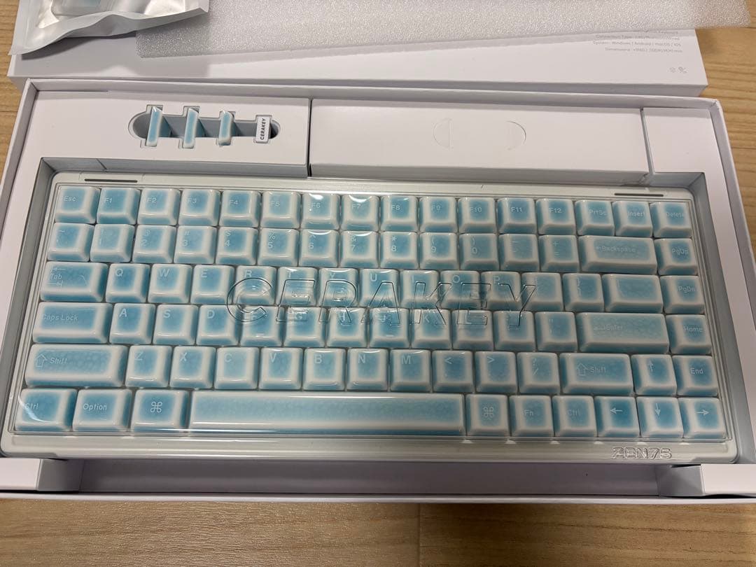 Cerakey ZEN75 Blue Crazed 印字あり