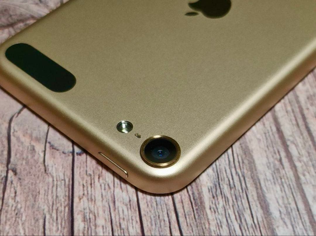 iPod touch 第6世代 32GB 超美品 ケース・フィルム付