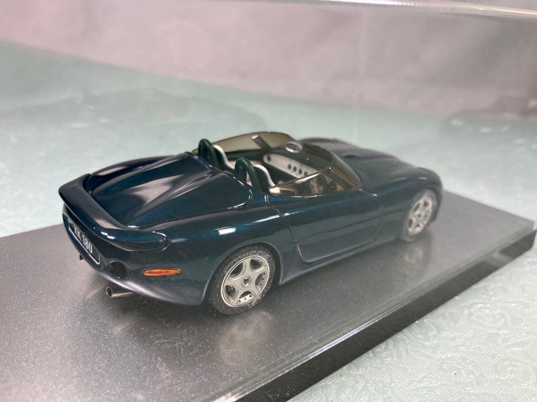専用品ラクーンオート注文製作　ジャガーXK180 1998年　パリモーターショー