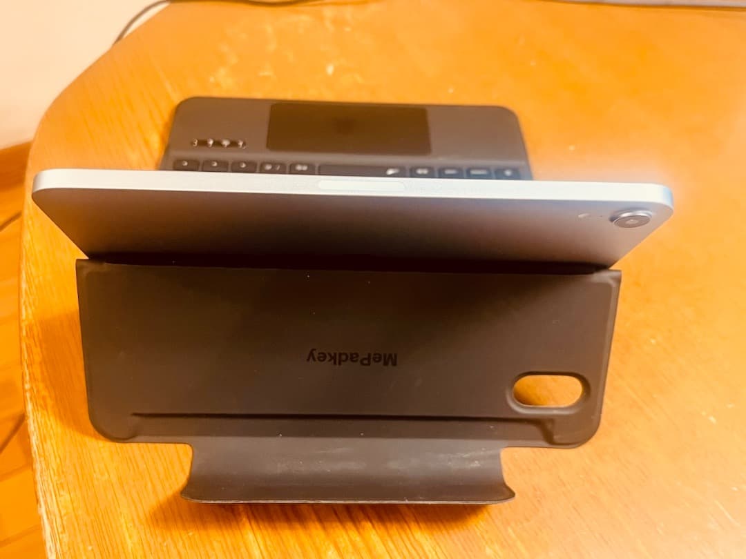 iPad mini A17 pro ブルー 本体 + MePadKey