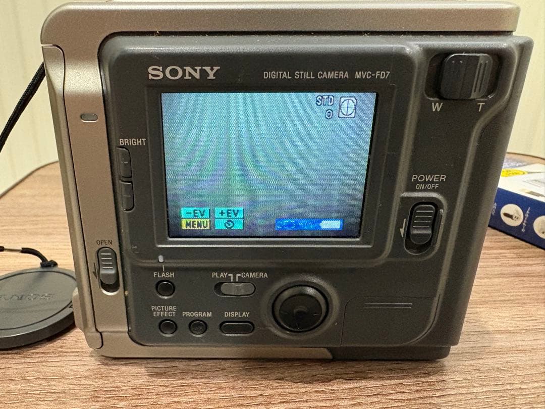 SONY MVC-FD7 フロッピーに記録するデジカメ