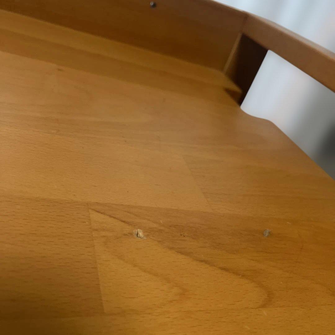 コスガ家具の学習机　ツインバード卓上ライト付き