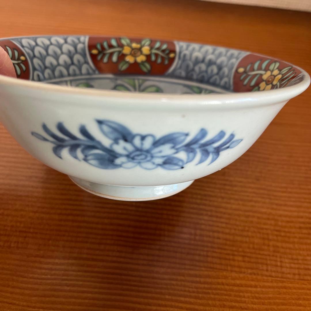 有田焼　六代走波　染錦 花弁草花文　鉢