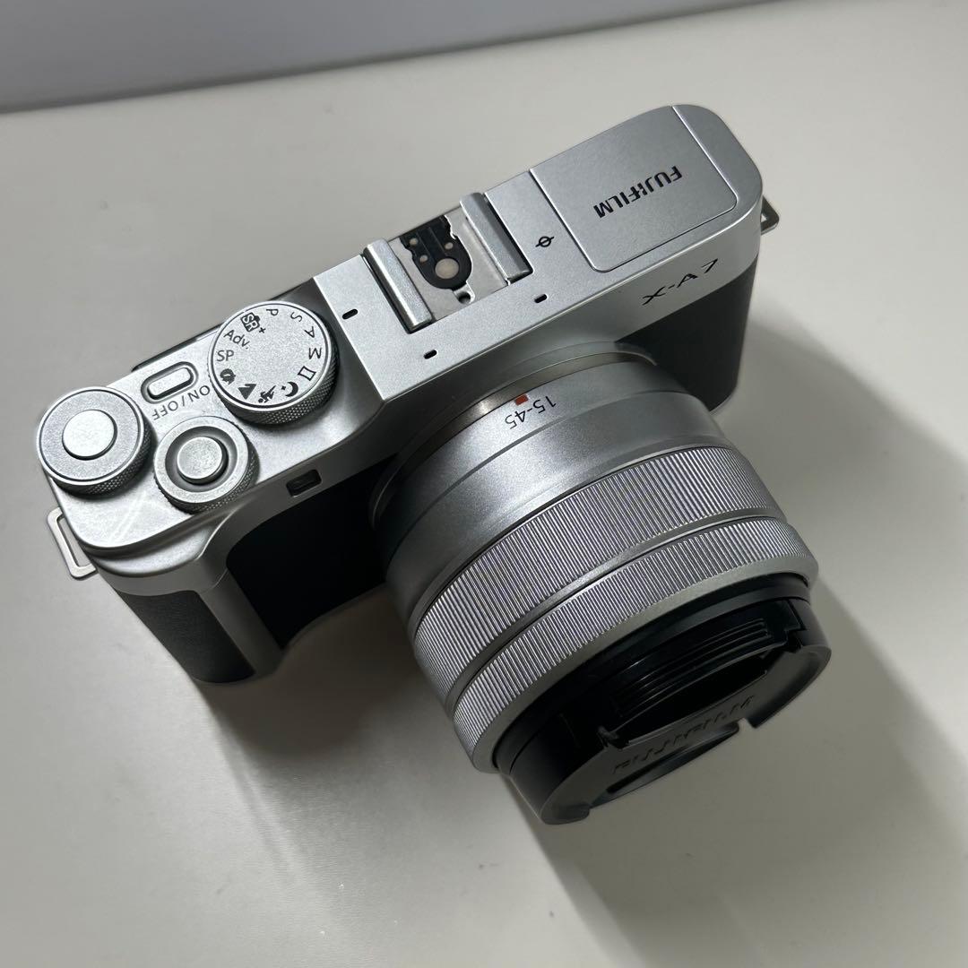 【概要欄要確認】fujifilm x-a7 ミラーレス一眼　中古品