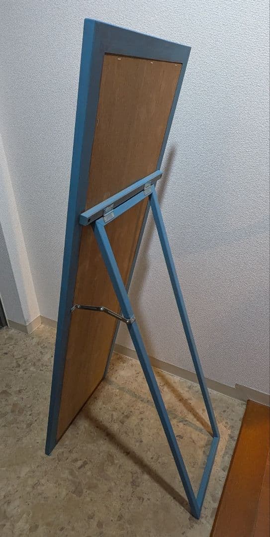 ピーコック・ブルー・フレームの全身鏡