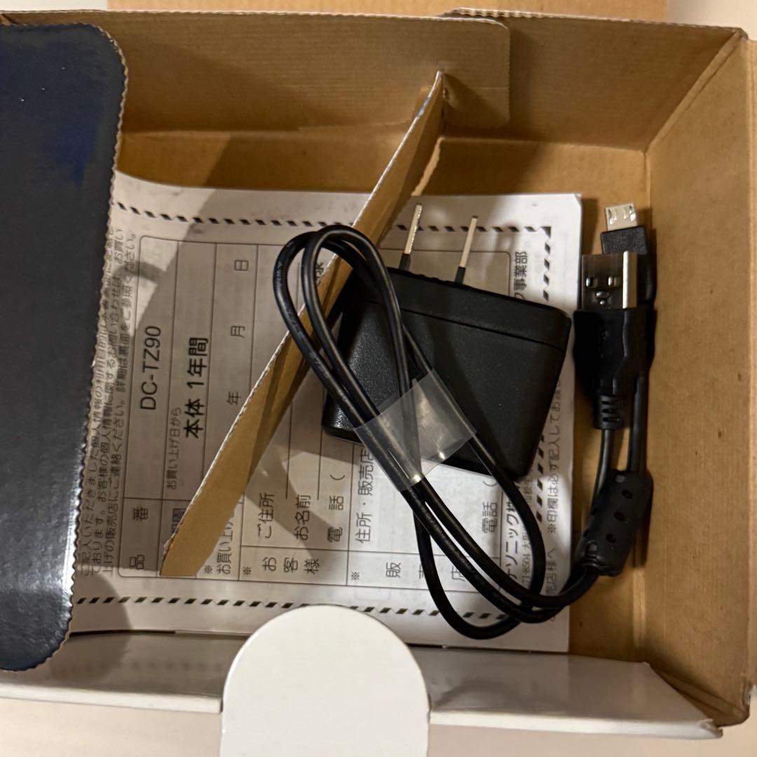 Panasonic DC-TZ90 カメラ　シルバー