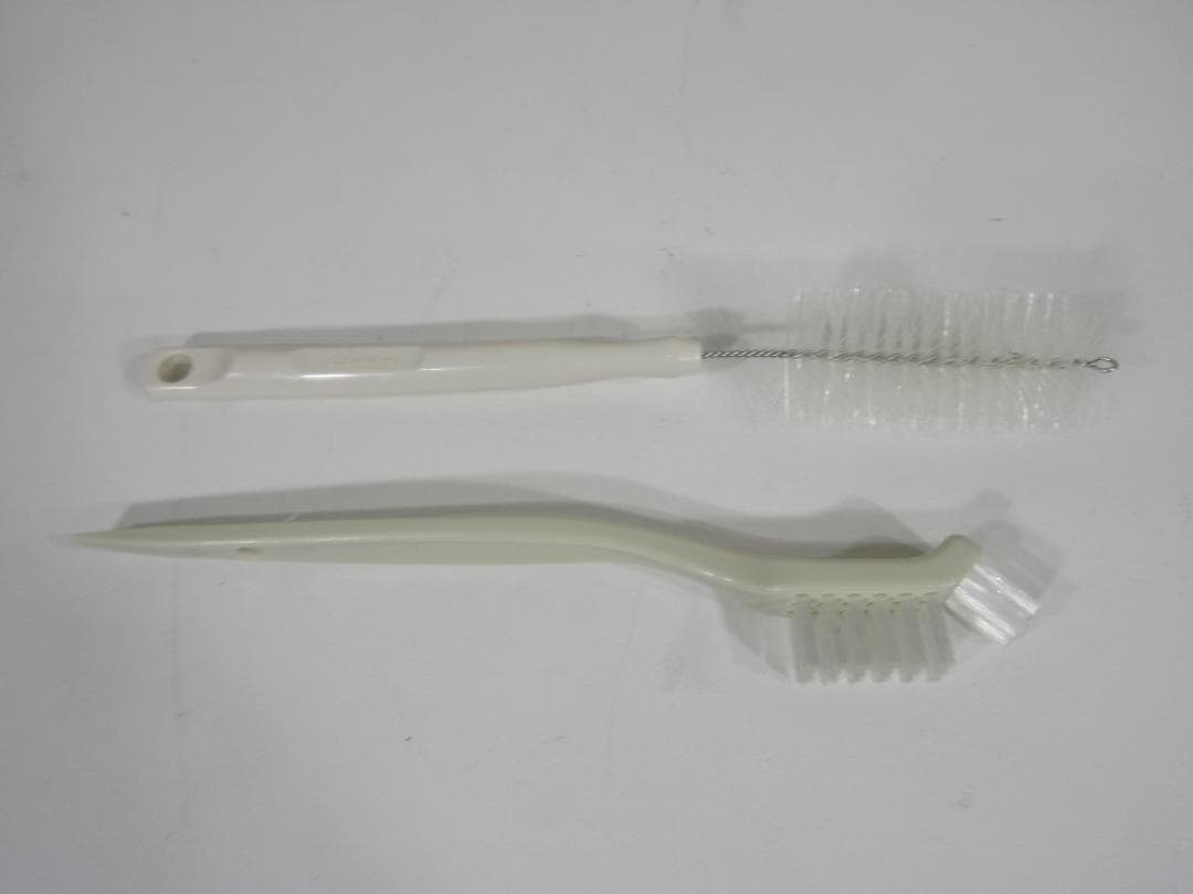 1108W Kuvings クビンス M2 ホールスロージューサー ホワイト