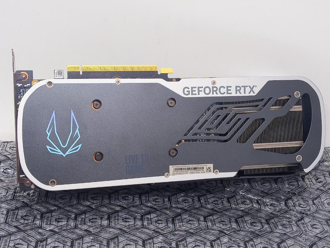 【美品】ZOTAC RTX 4070 Ti グラフィックボード 12GB