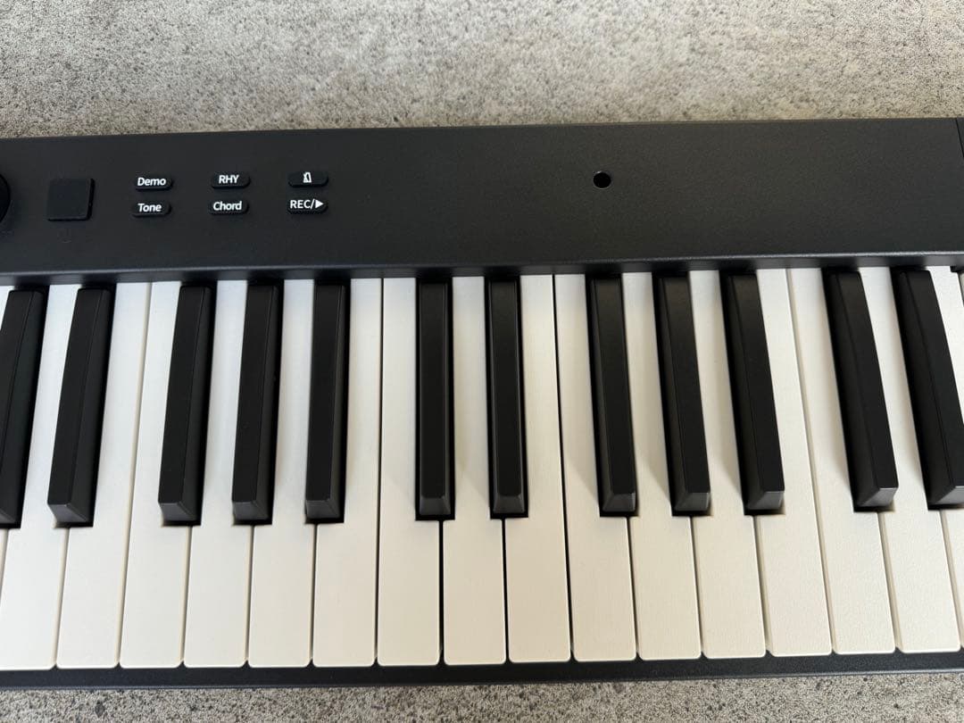 折りたたみ電子ピアノ