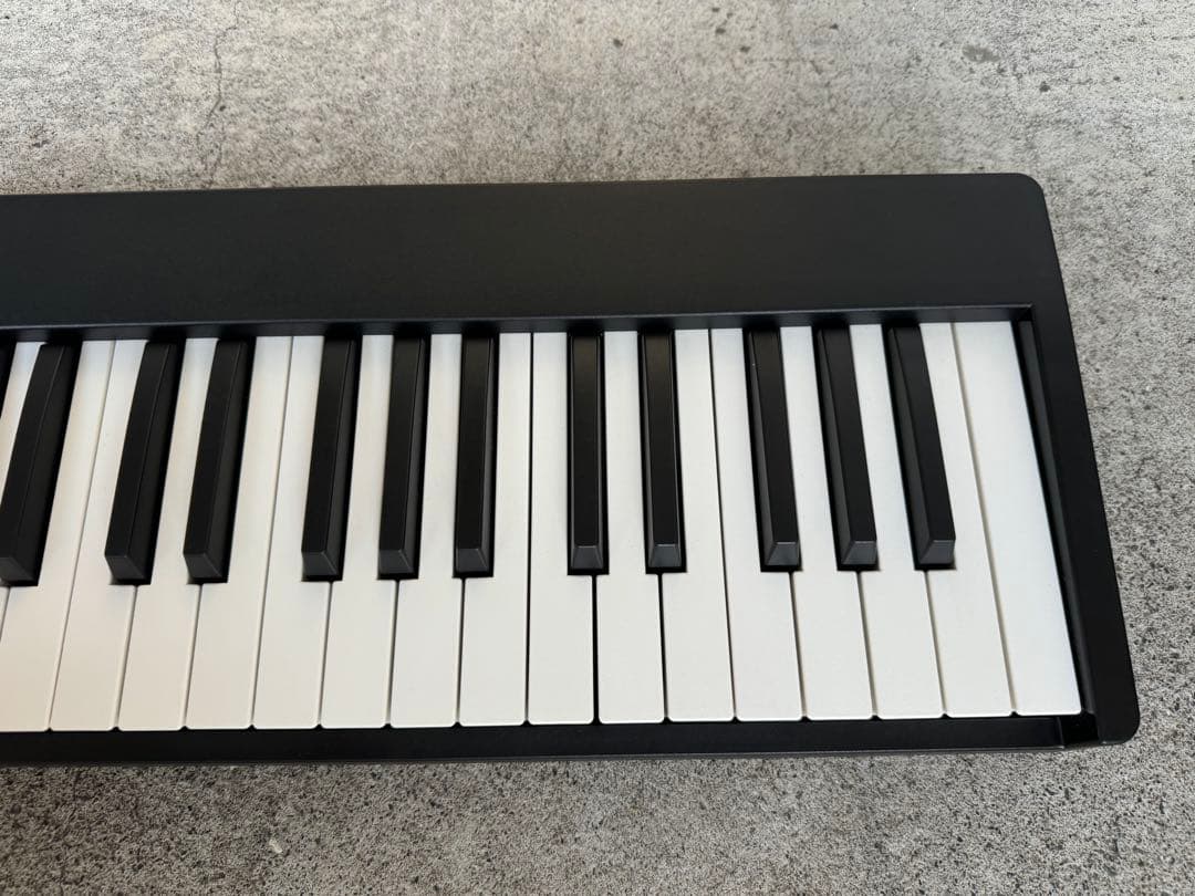 折りたたみ電子ピアノ