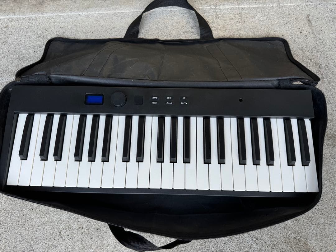 折りたたみ電子ピアノ