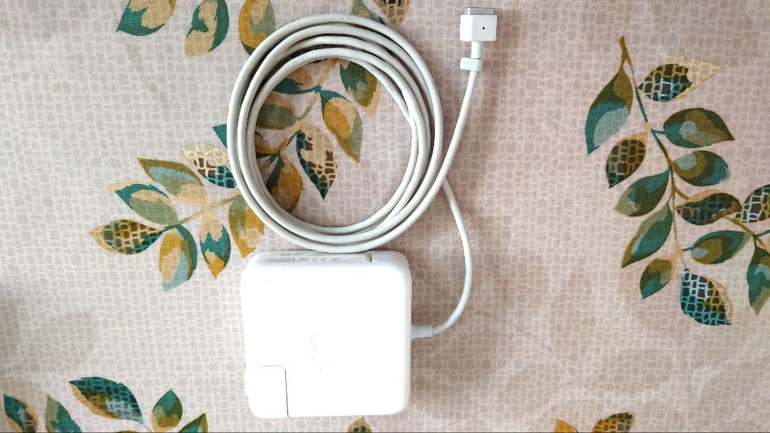 MacBook本体 Apple MacBook 13inch Early 2009