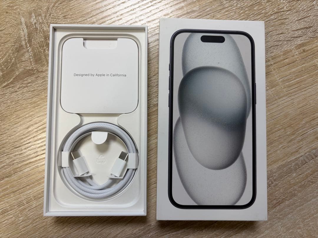 iPhone 15 ブラック 128GB 国内版SIMフリー 最大容量96%