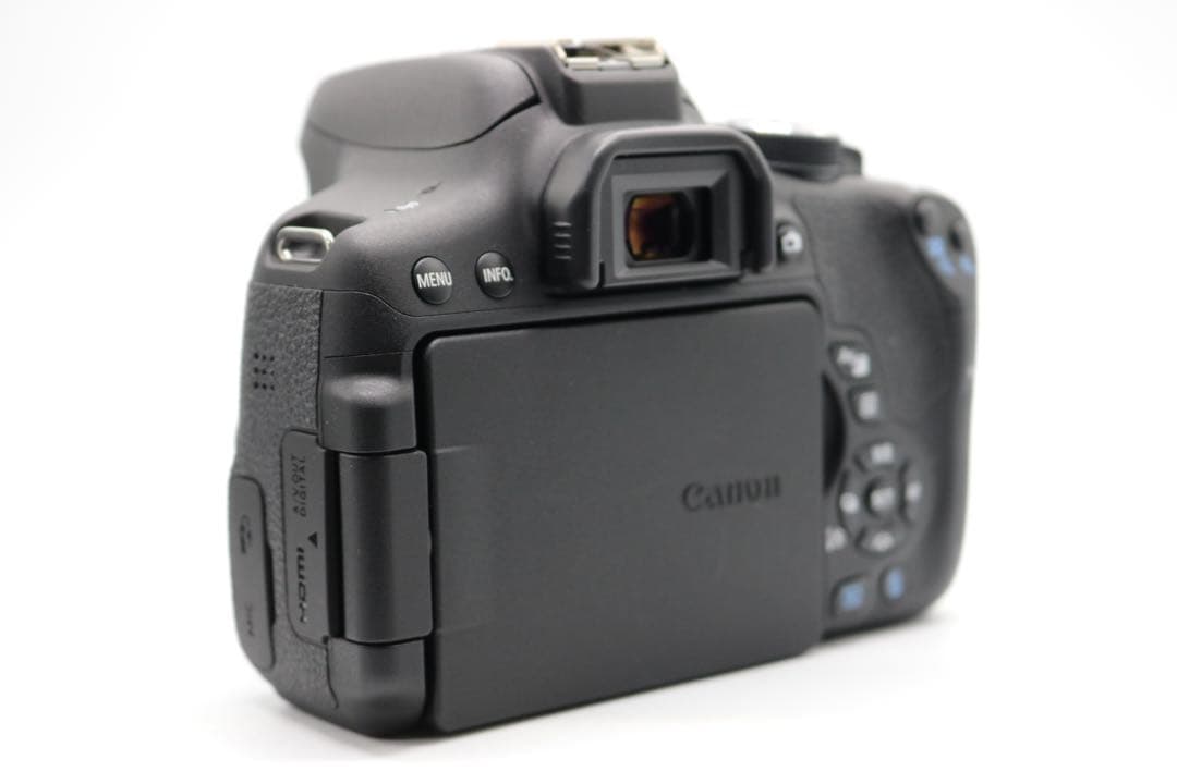 ボディ新品級 【Canon EOS Kiss X8i ダブルレンズセット】